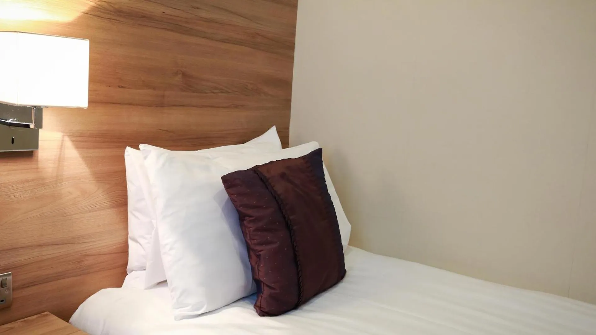 The Chocolate Box Hotel Bournemouth 4*,  United Kingdom