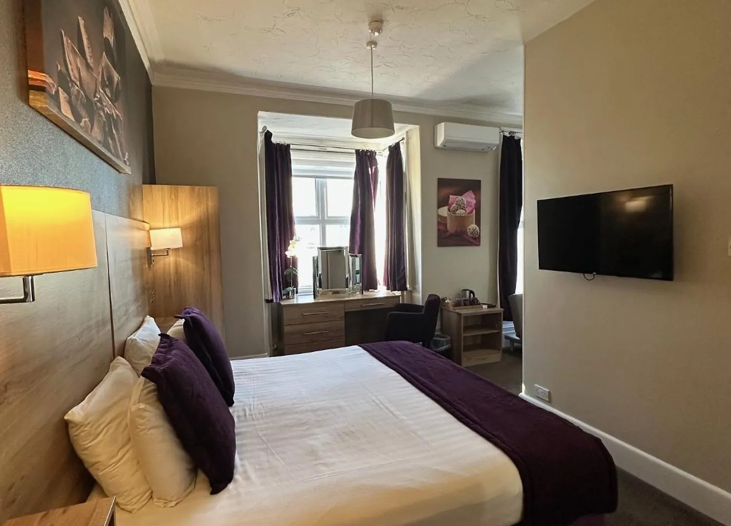 The Chocolate Box Hotel Bournemouth 4*,  United Kingdom