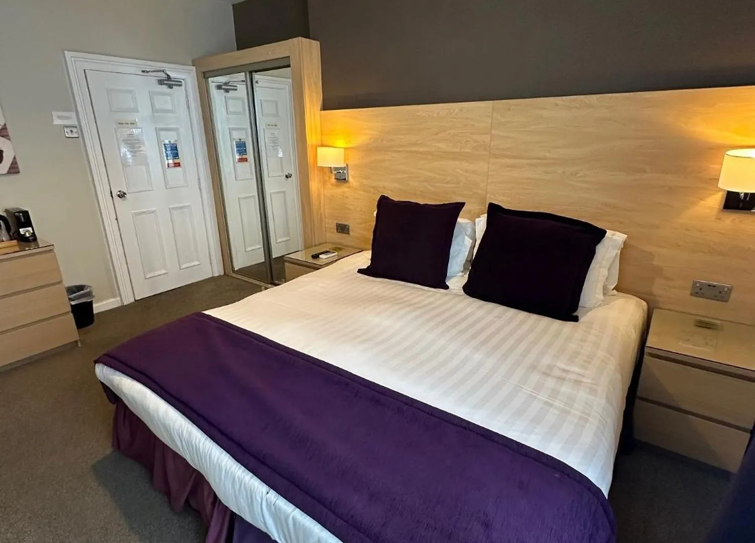 The Chocolate Box Guest House 본머스 4*,