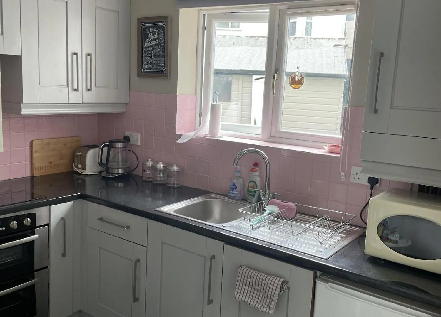 The Chocolate Box Guest House Bournemouth 4*,