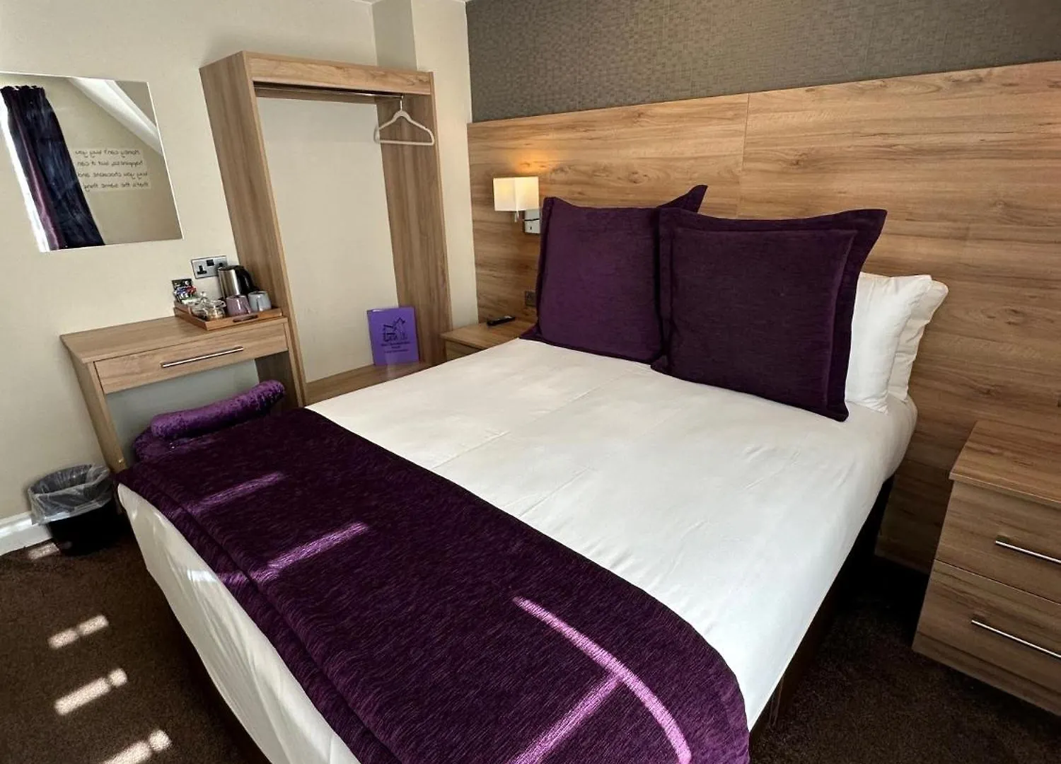 The Chocolate Box Guest House Bournemouth 4*,
