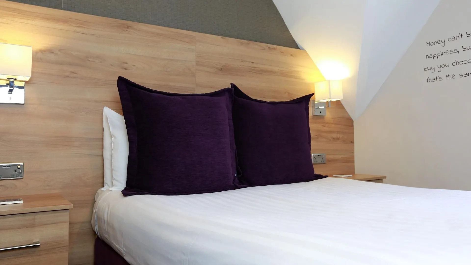 The Chocolate Box Guest House Bournemouth 4*,
